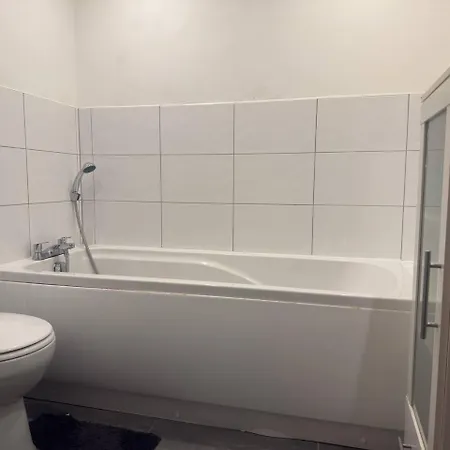Daire 2br, 2d Bed, 2sbed, Bath, Wifi , Free Parking