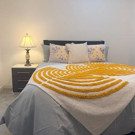 Apartment 2br, 3double Bed, 2 Bath, Wifi , Free Parking